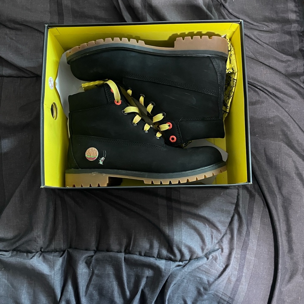 Timberland Black and Yellow Lace Up Boots